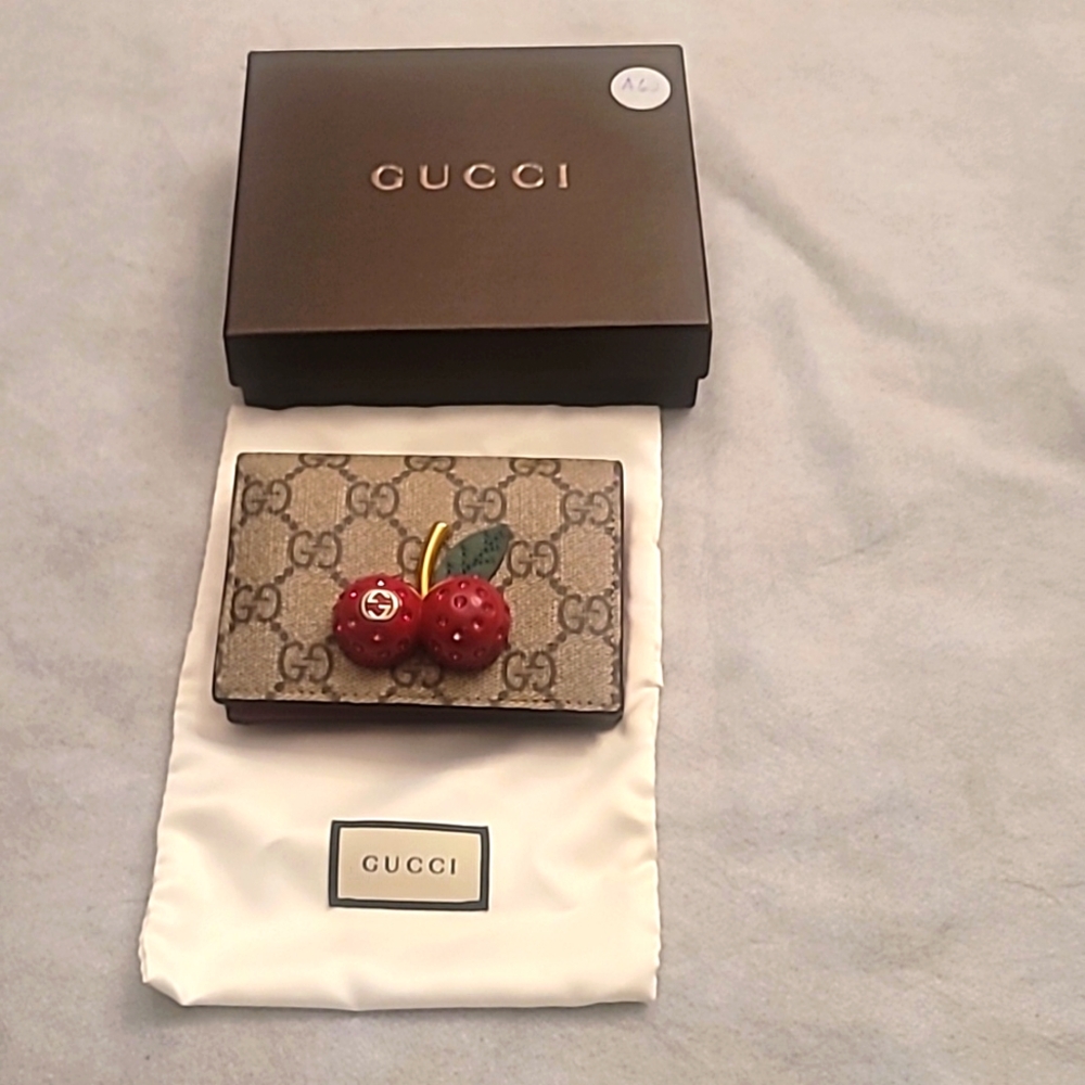 Gucci cherry wallet with box and dustbag